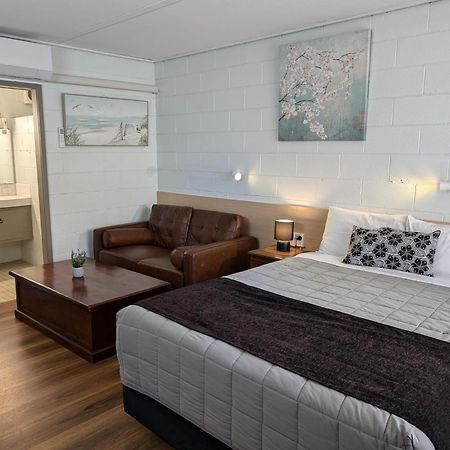 Morwell Parkside Motel Buitenkant foto