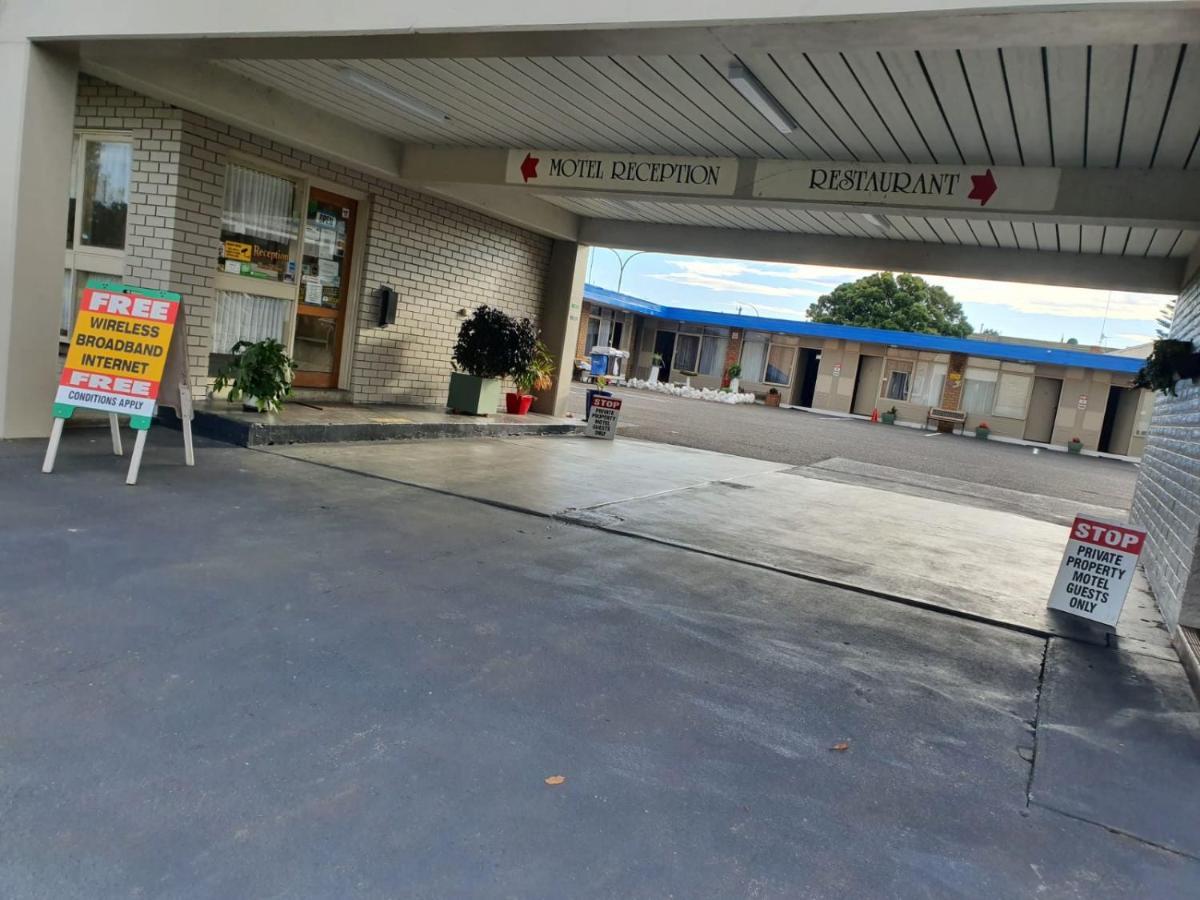 Morwell Parkside Motel Buitenkant foto