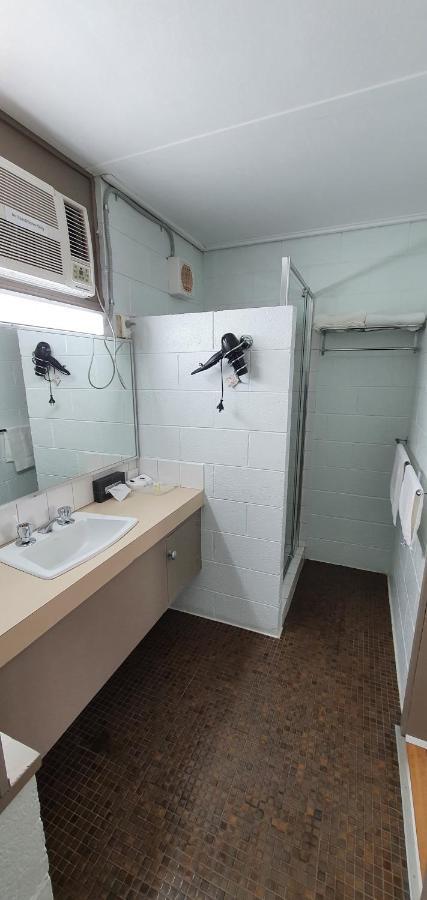 Morwell Parkside Motel Buitenkant foto