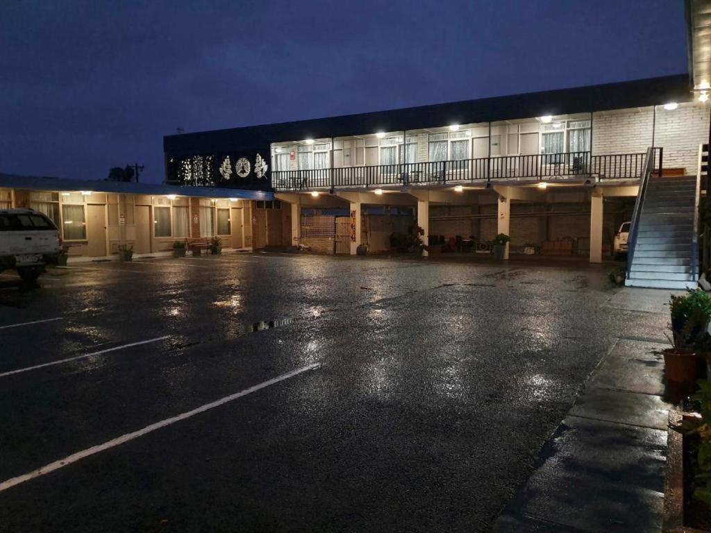 Morwell Parkside Motel Buitenkant foto