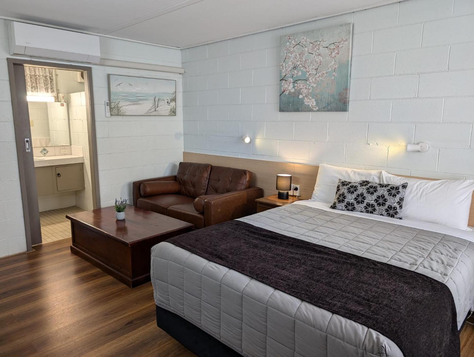 Morwell Parkside Motel Buitenkant foto