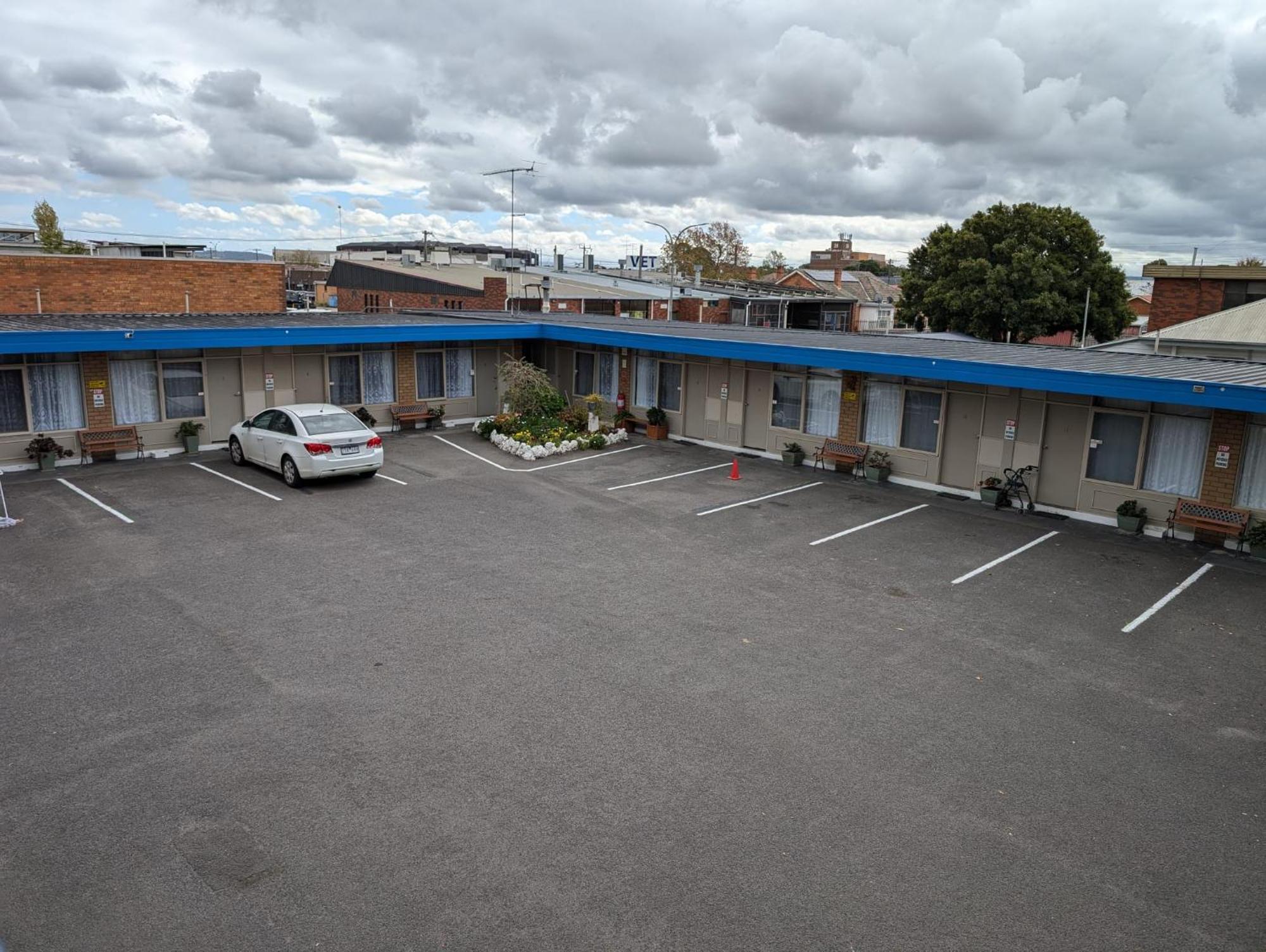 Morwell Parkside Motel Buitenkant foto