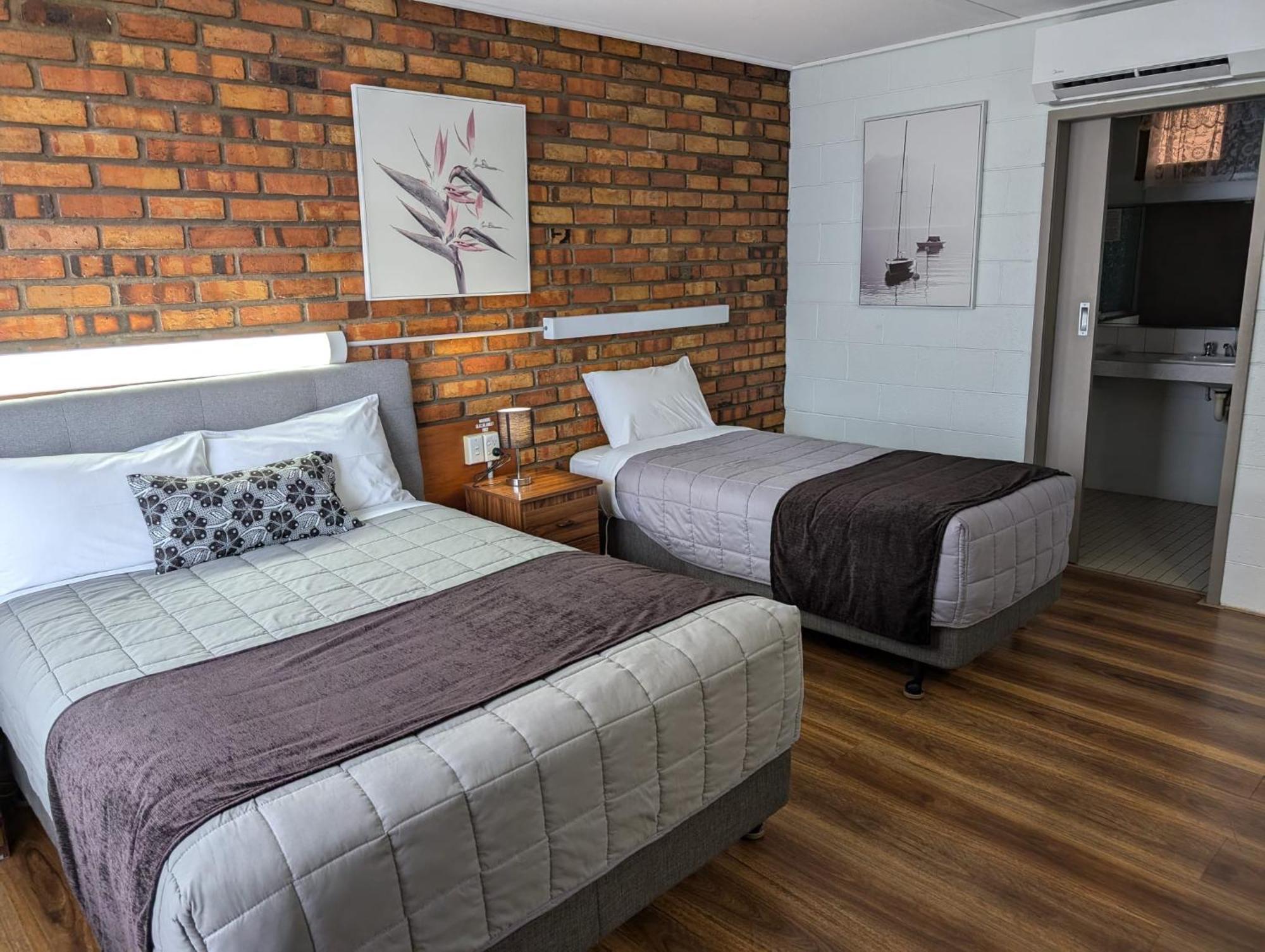 Morwell Parkside Motel Buitenkant foto